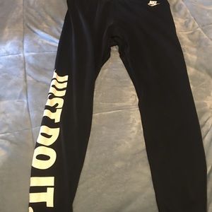 Nike leggings